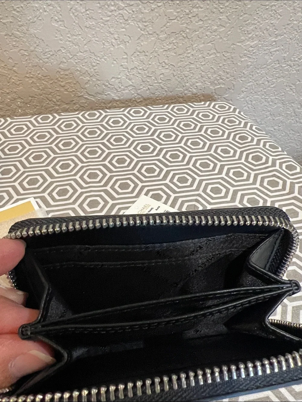 MICHAEL Michael Kors compact zip